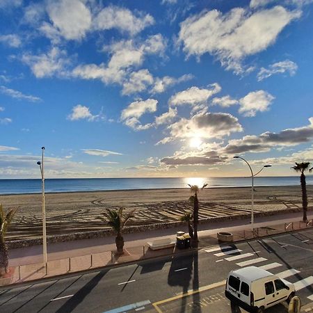 Magnifique Vue Mer Avec Une Chambre - Nouria 55 - Canet-en-Roussillon Luaran gambar